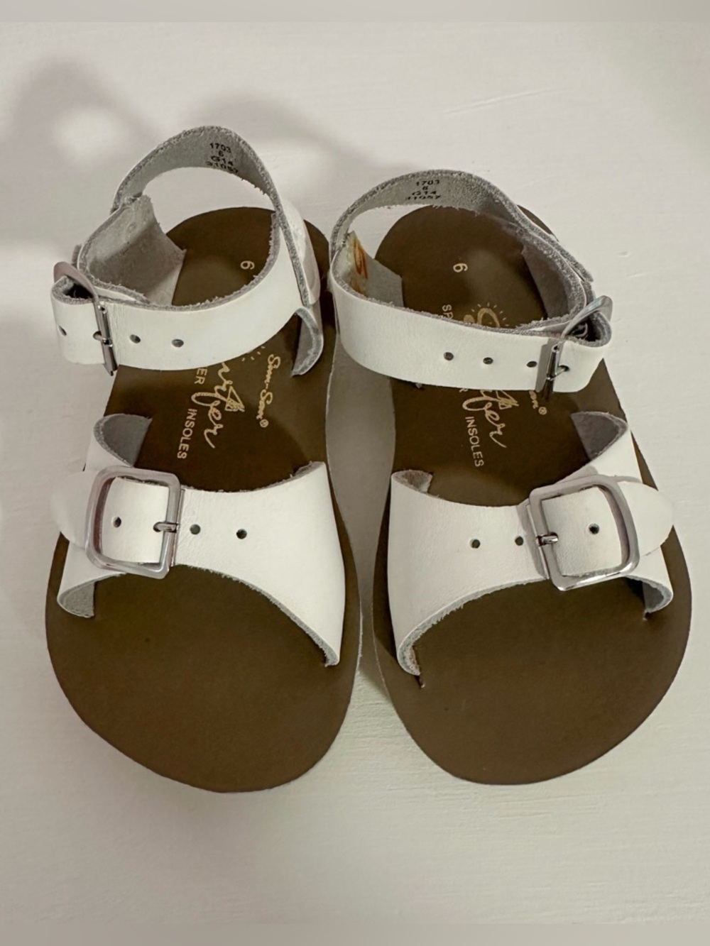 Sun San salt water white sandals size 6